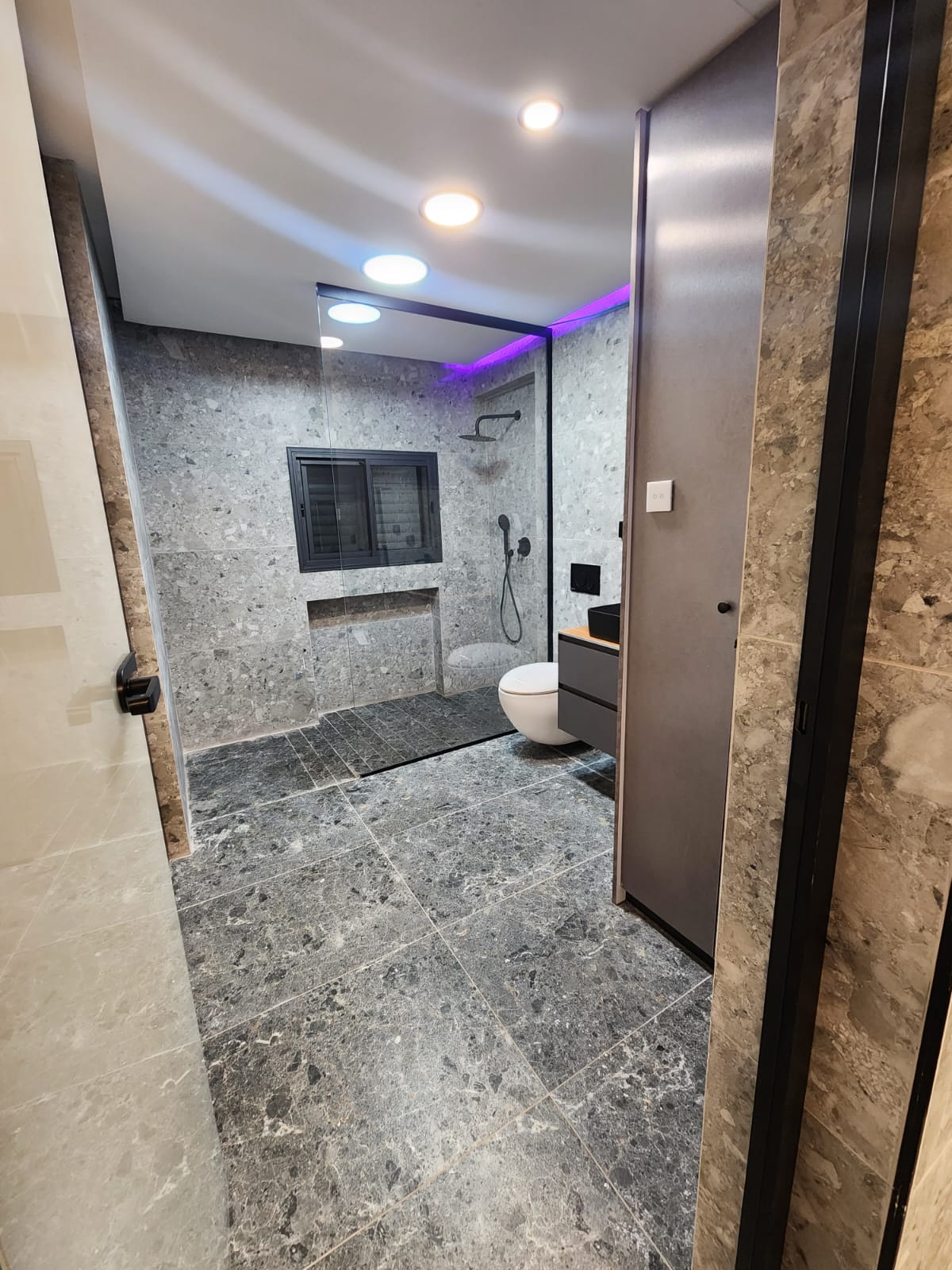 07675ebb-0b30-4027-bbc8-f09fb90f72a3