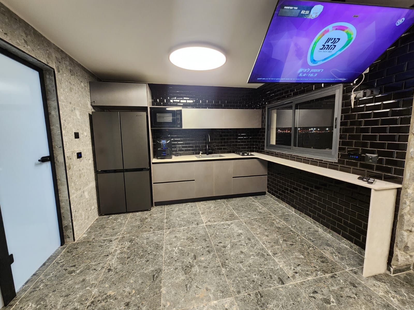 b4b627ad-f975-453b-a5e9-153bc85c8edb