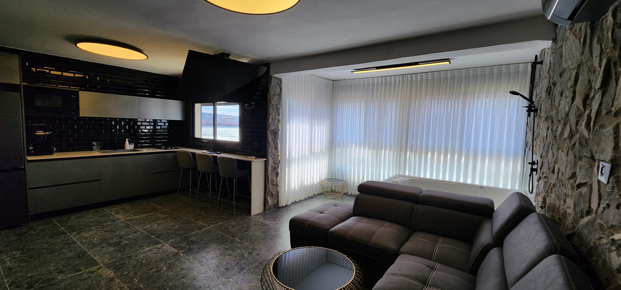 bb49db1e-6141-4e39-a006-bdbefb1af09c