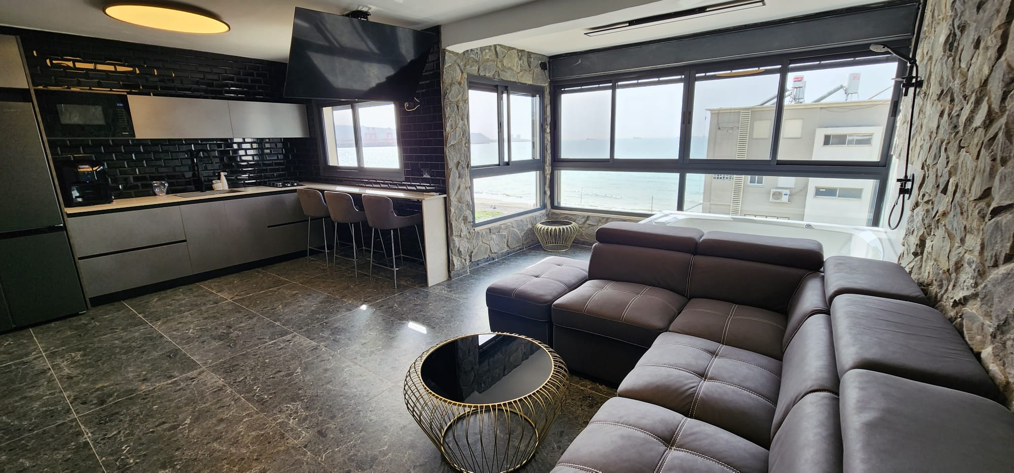 dec5cd8e-701e-4e84-8812-b79cb175056a