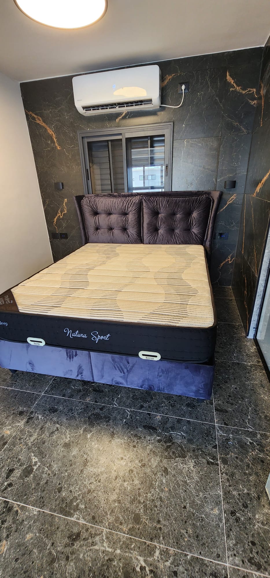 e8a72429-bfeb-4a23-96c4-2e2dcae03faf