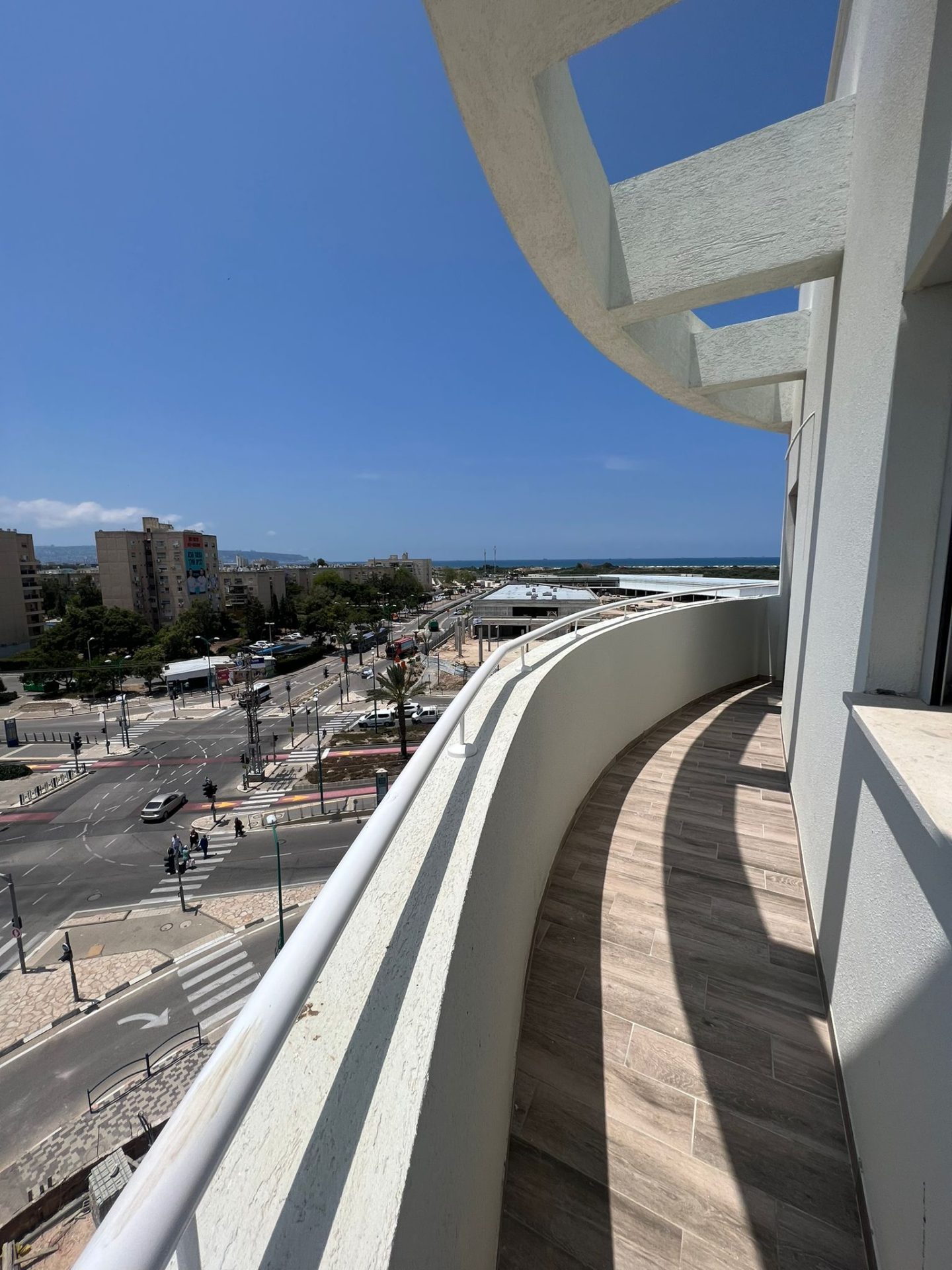 86380771-f7f3-436e-98ef-78e65ea5f746