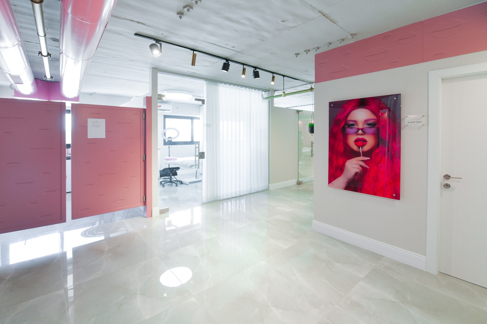 ebbded11-319a-423d-8330-f3d5a1c8fa68