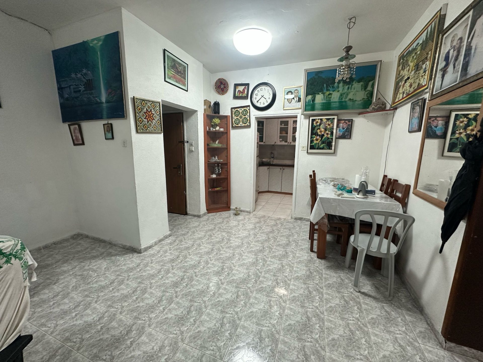 0a52a5fb-d874-433b-af6d-f0c9f5a22d8d