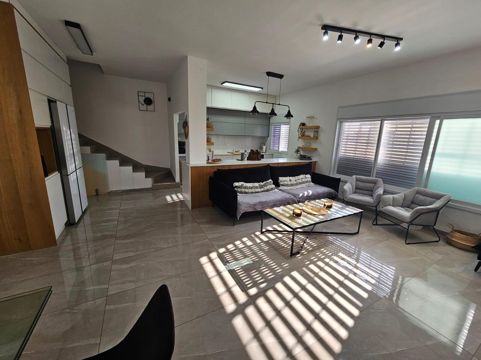 977C905F-BB26-4B56-A0F2-C10D36F292B0