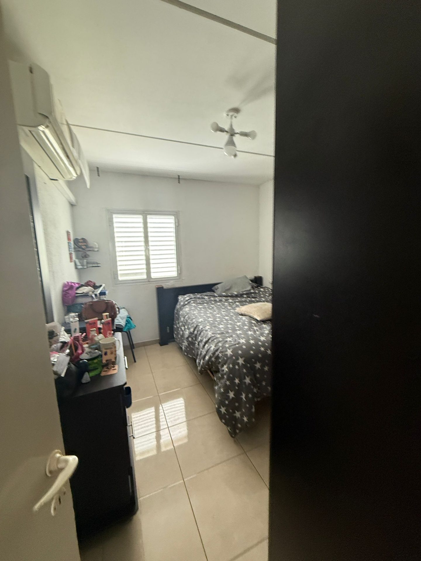 b65e72bf-4556-49db-8c5e-e539905b51b4