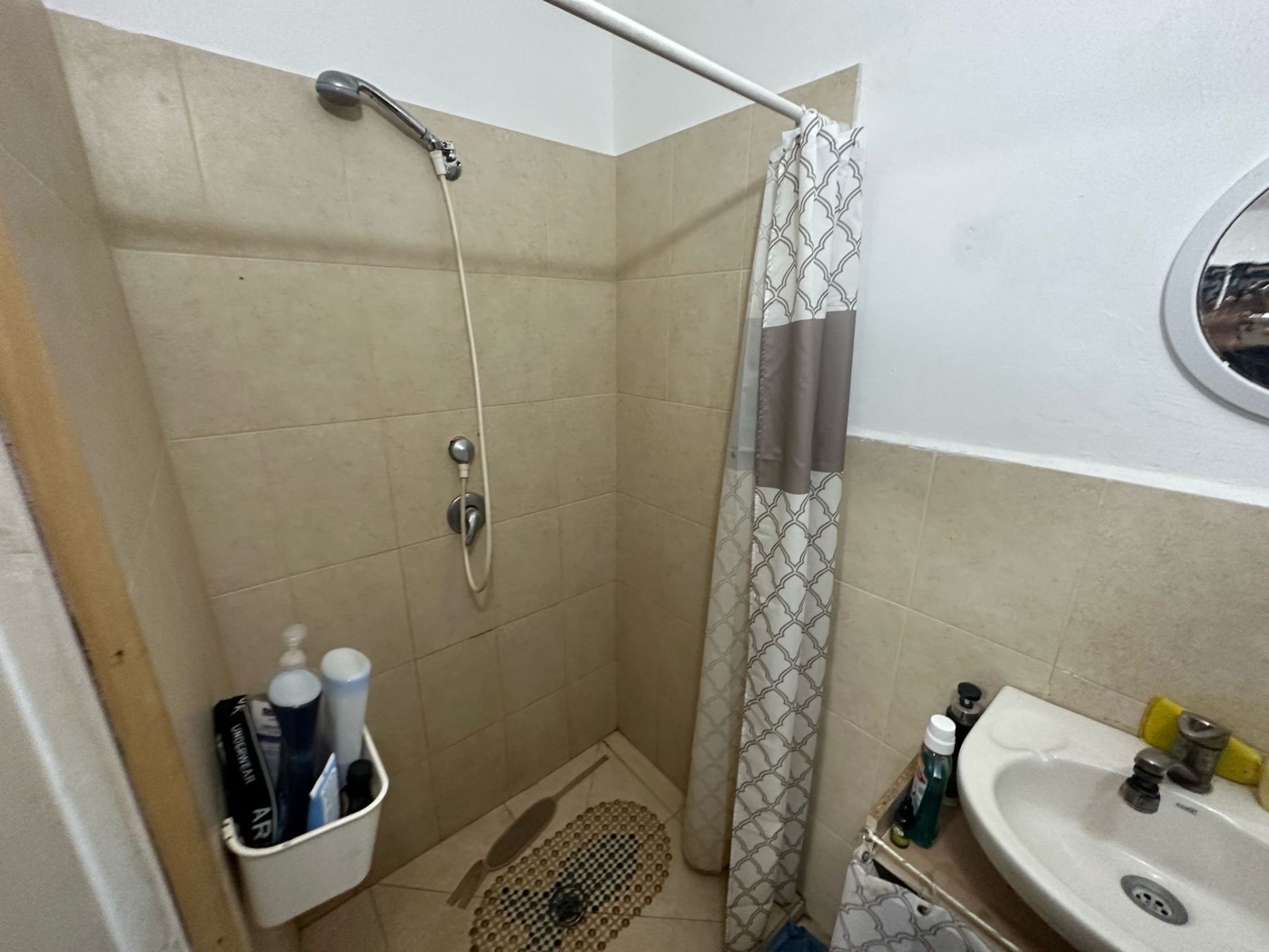 6ffcb09e-b062-4029-88d1-16e7d26c7dae