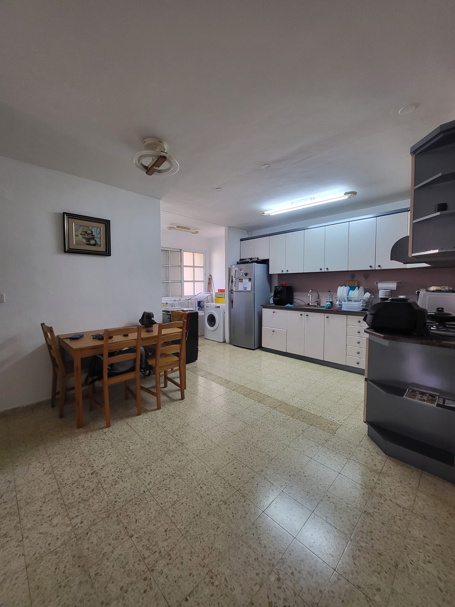 0A6EA706-AE67-4751-8992-9151A2757031