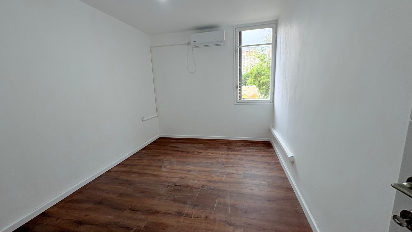 2c83ca4e-b913-4fc0-a475-56f54a6f8efb