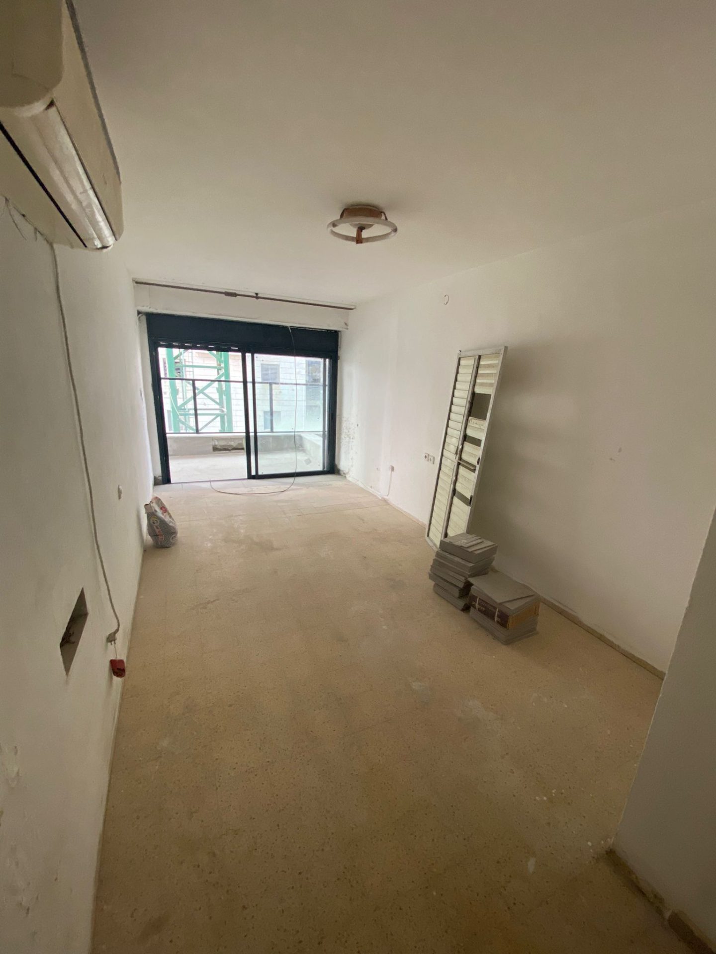 A5999C57-3526-4407-BE38-A841ED53DDD4