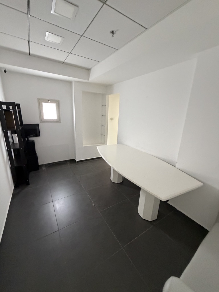 C02F1393-1E6C-4377-9B85-A553EC7CB62F_1_105_c