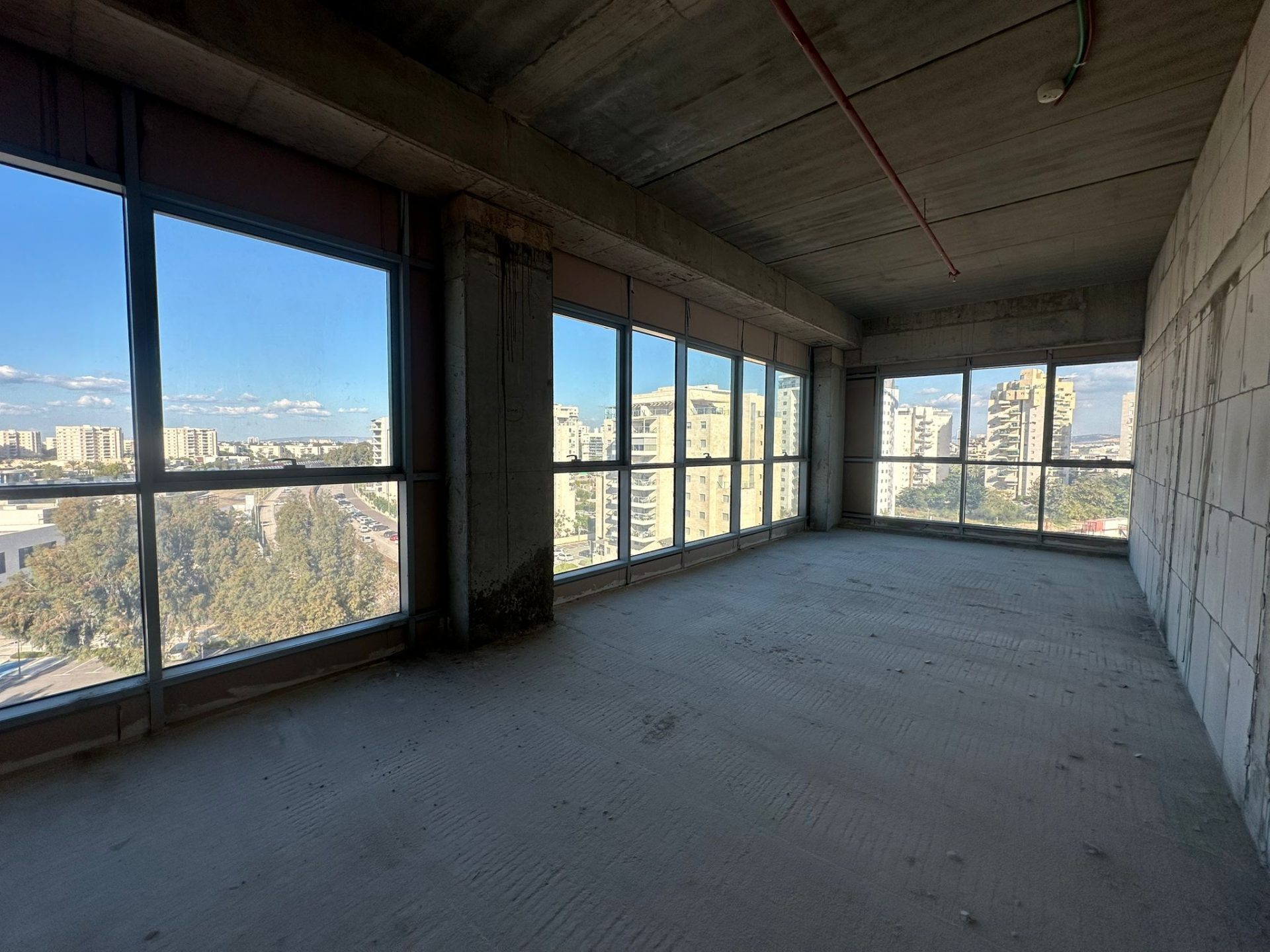 WhatsApp Image 2025-12-17 at 13.47.27