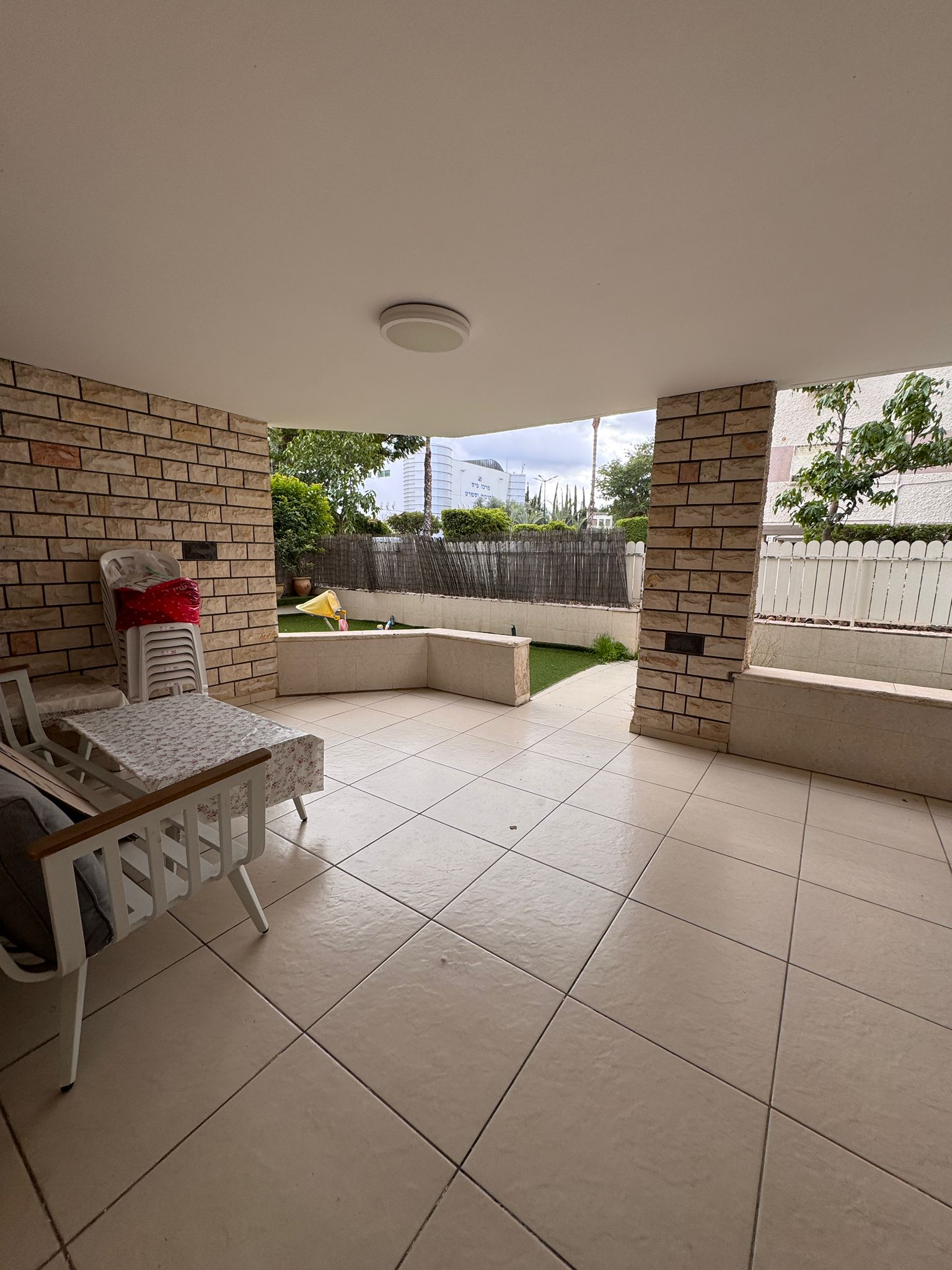 92BE2DF1-4FB9-44AE-BDCB-FC94AB268EFB