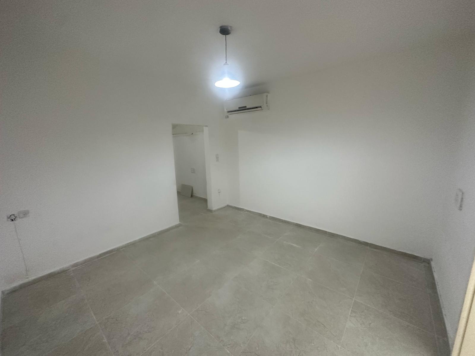 9F5F5A44-149E-45CD-94D0-14AE6F84B53B