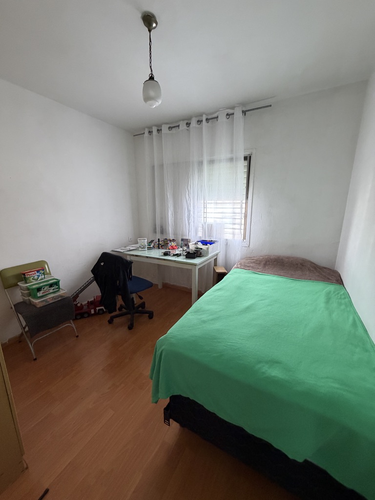 D0CF51B4-4A68-4EFF-B435-967E0CAAF13F_1_105_c