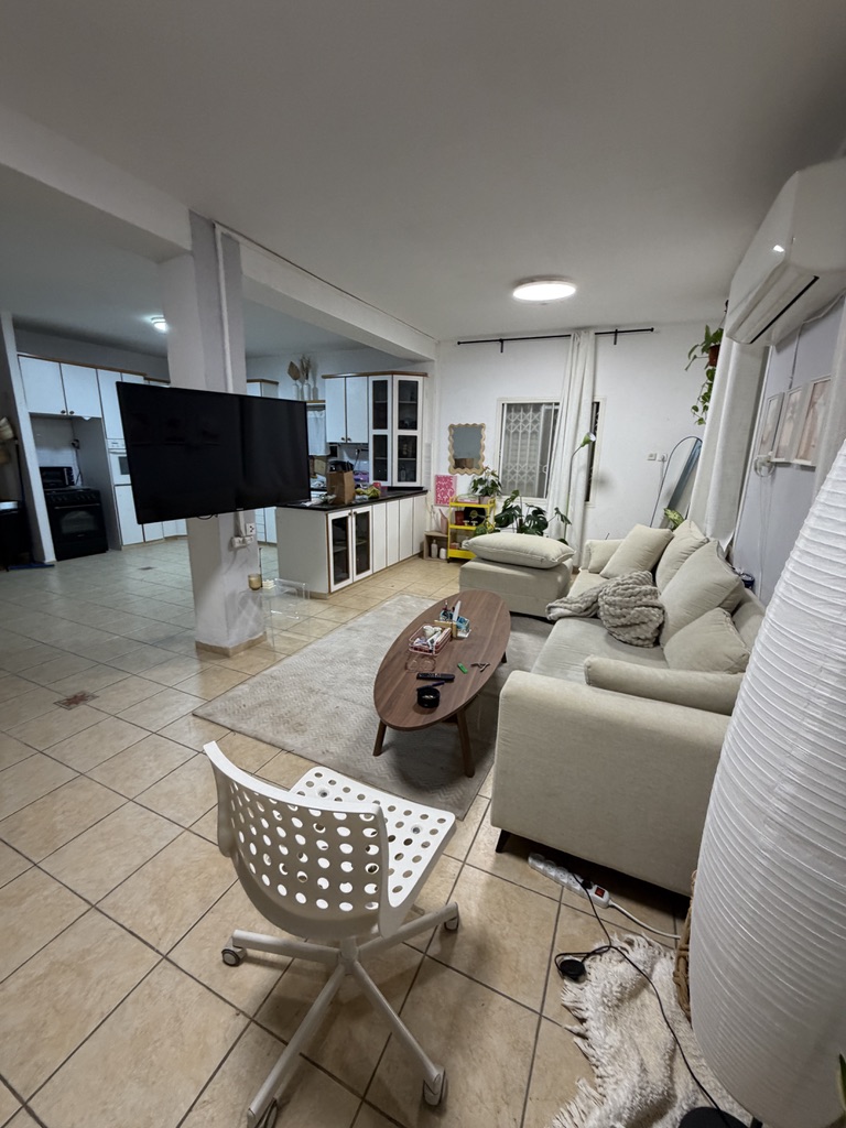 15307626-B818-4F84-8AC5-67AE70E1B456_1_105_c