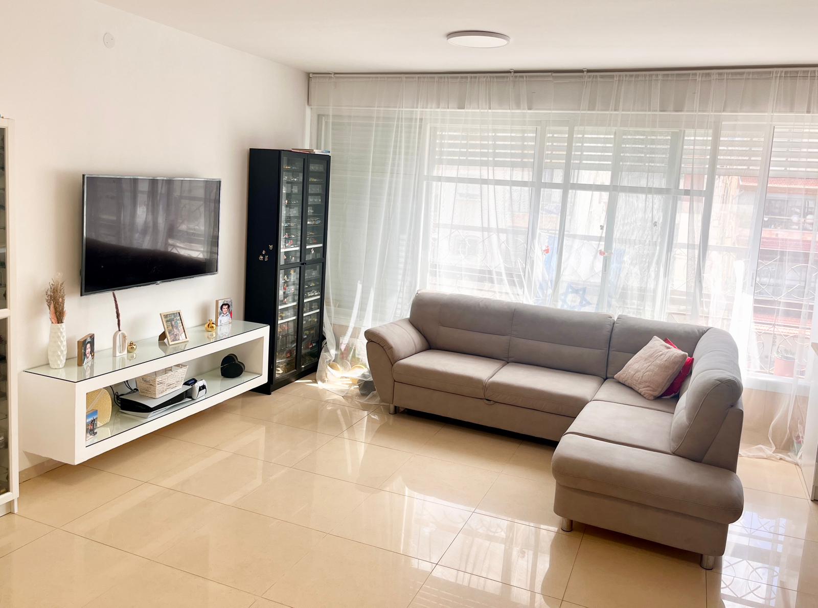 3696ED98-F061-4502-A8AF-80D51EB41B0D