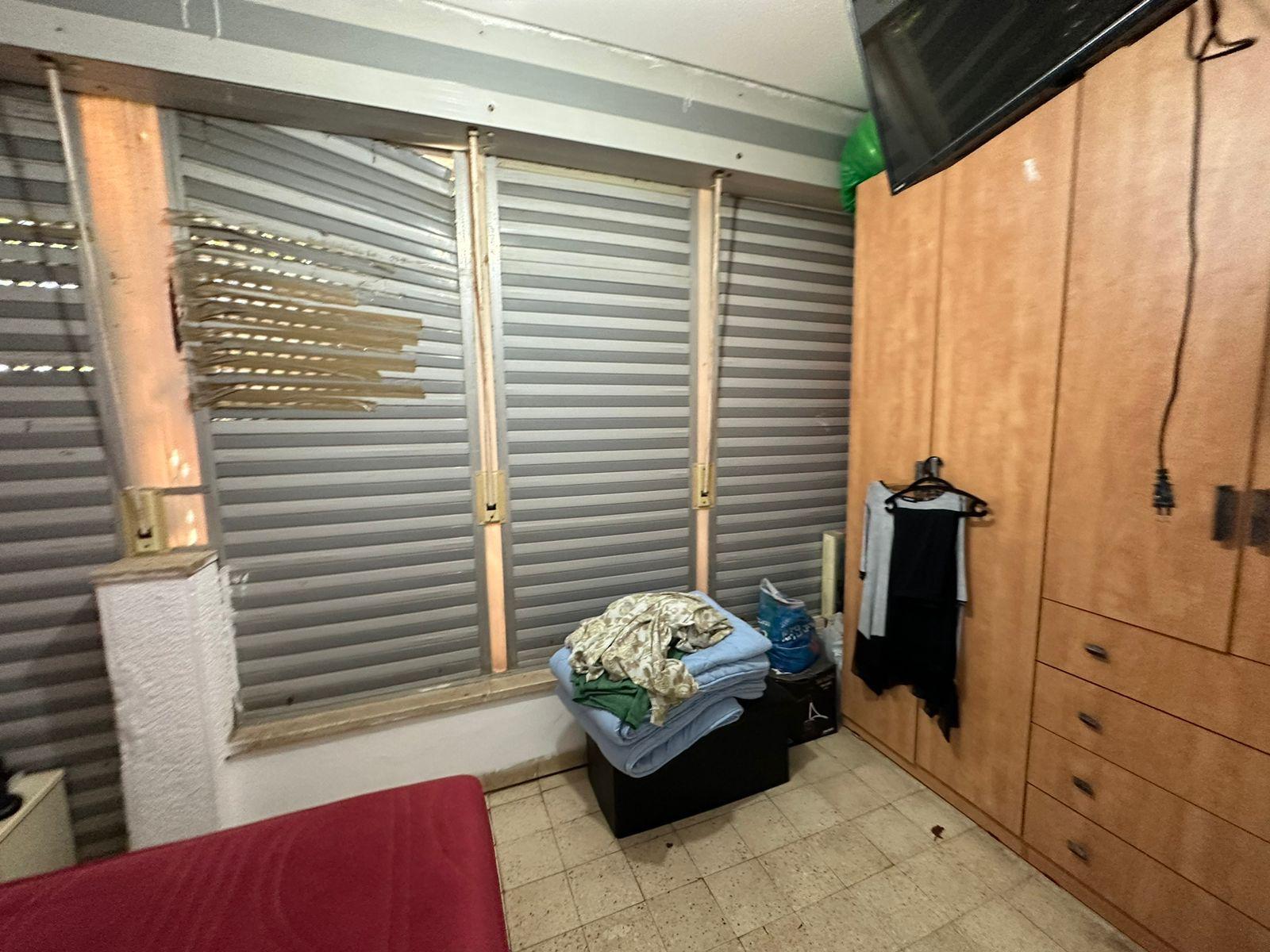 908D56ED-FCC9-4BCD-913D-671E30E0527B