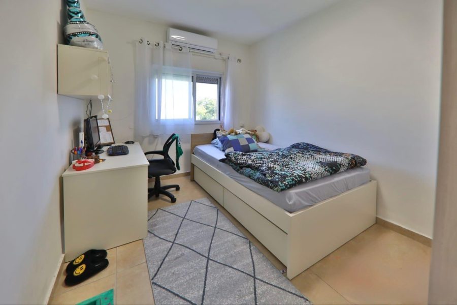 21f905a8-9018-4530-b4fa-7bd19e65865a