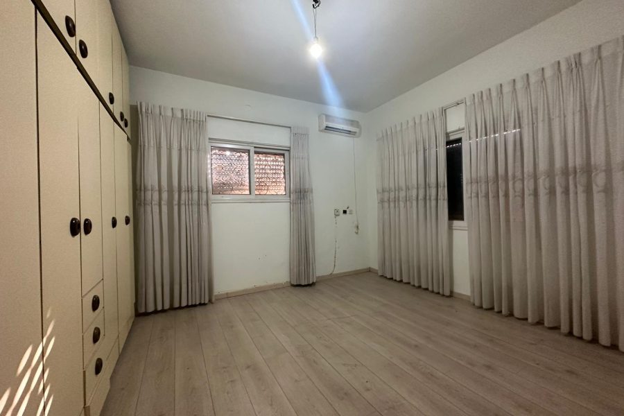 253B17D8-5A1D-4F3E-B705-EEADE16BCC82