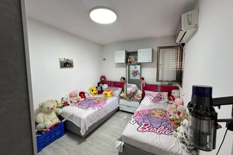 340D3A98-646C-4E89-8AA5-3BA11B3A11CE