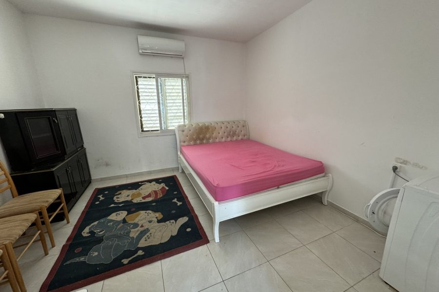 34F10216-FDEA-49BD-AA63-BE209F0E436E_1_105_c