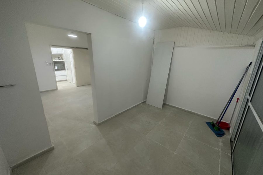 3D52F928-ECC4-4827-A1C7-FE3364513B1D