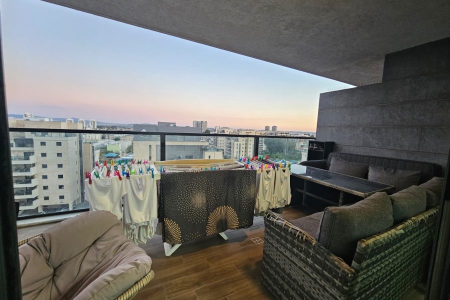 4dde3e8b-4470-4dd6-a056-bfd097d612fd