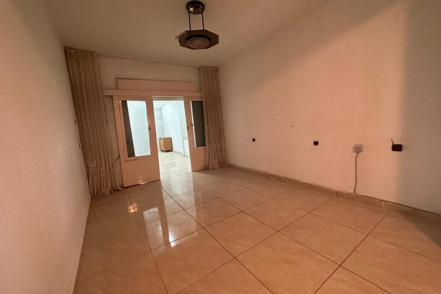 5BC11569-8728-4E4D-8BDA-2FC4A928C4F1