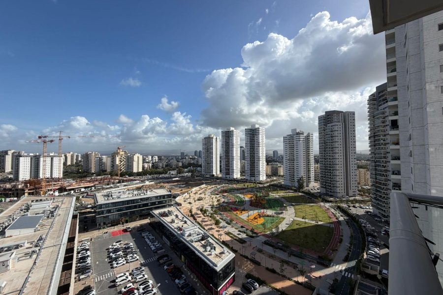 61f7ae54-1fed-4f4b-ac25-4b782fc9e03f