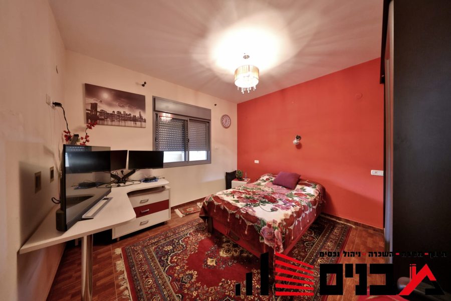 790E8D91-0202-46B0-989D-4CBF7C29B8D2