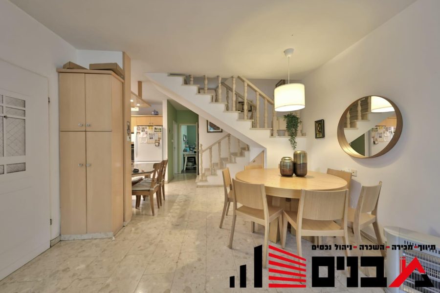 8D7F37A0-3136-4CB2-AABB-306378327F3B