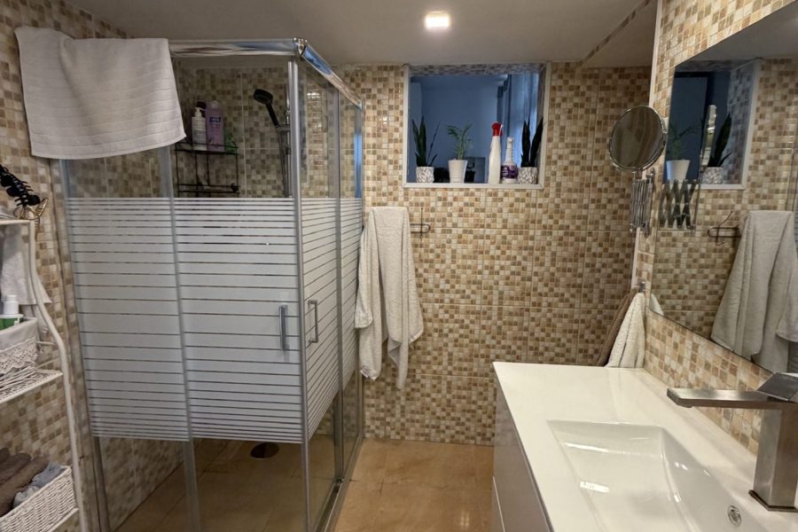 DA57B8BD-0ADA-42D8-914C-1B4D37B44724_1_102_o