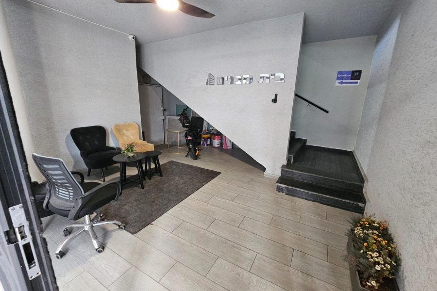 WhatsApp Image 2025-12-11 at 09.38.43 (1)